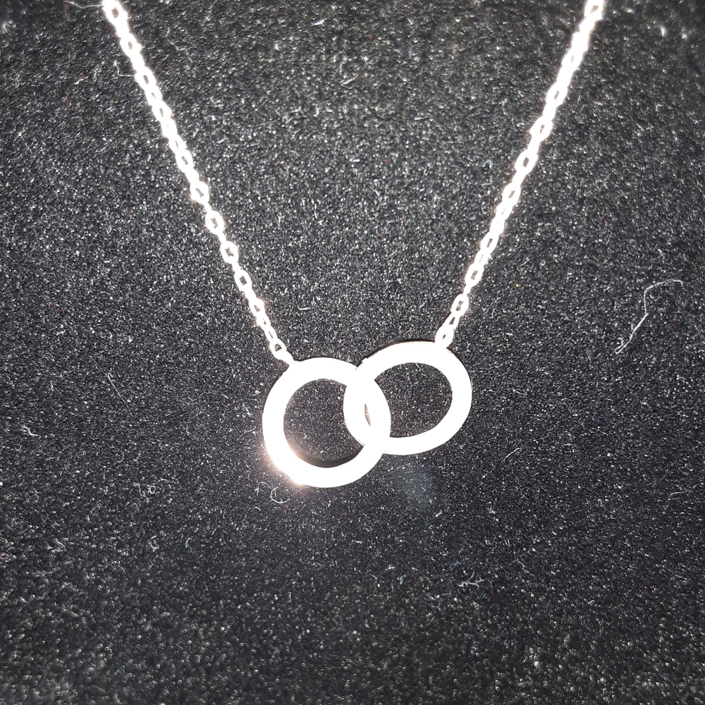 Sterling Silver Mini Interlocked Circle Necklace - image 1